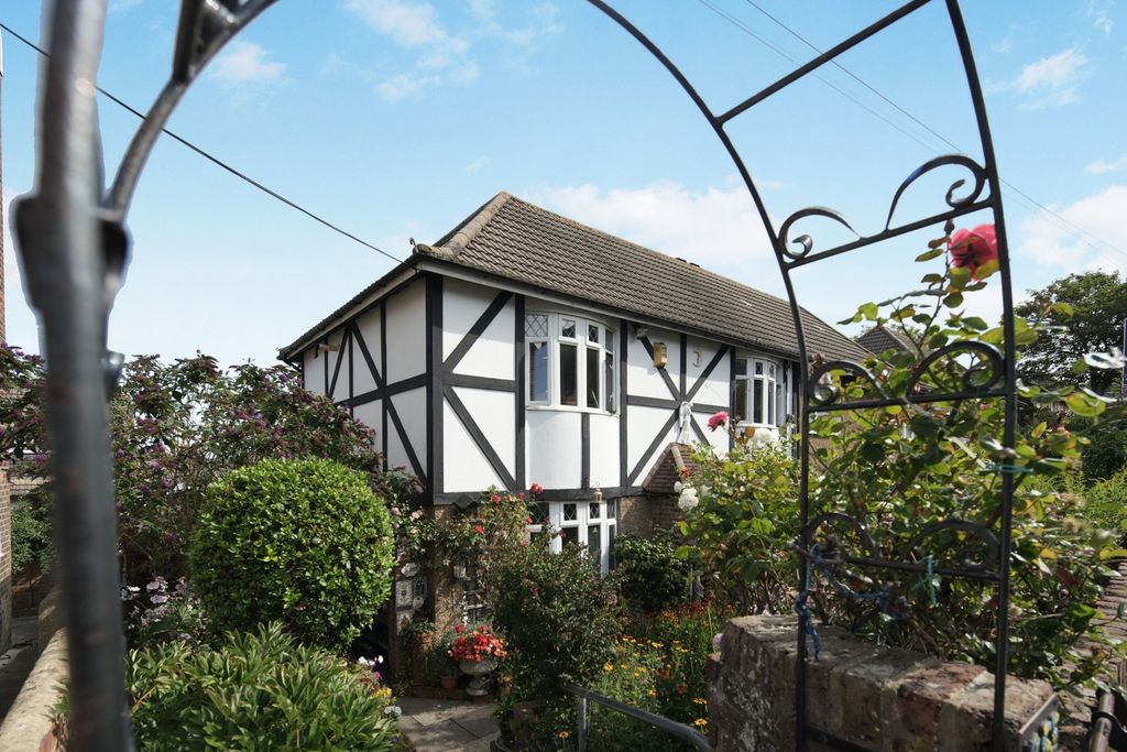 Property photo 1 of 26 Pbox-Img.Jpg