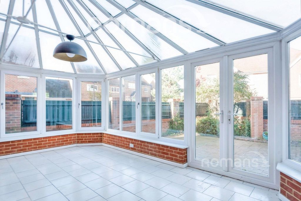 Property photo 3 of 10 Pbox-Img.Jpg