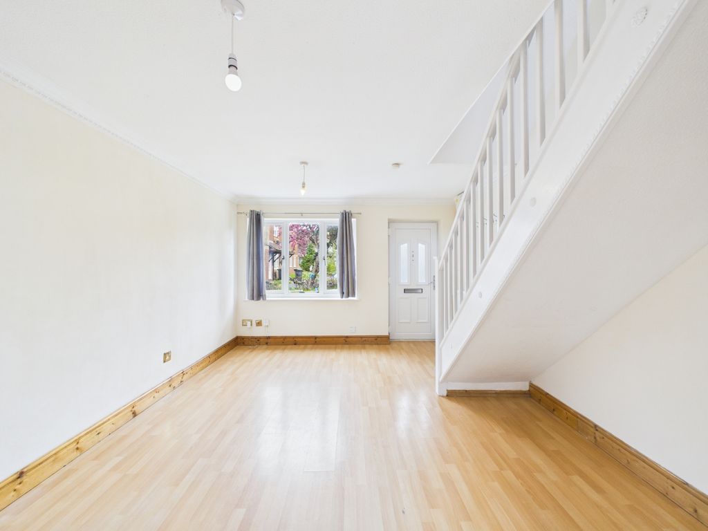 Property photo 2 of 25 Cam02023G0-Pr0217-Still006