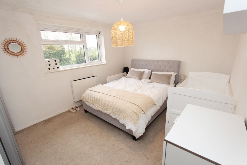 Property photo 3 of 8 Img_3276A