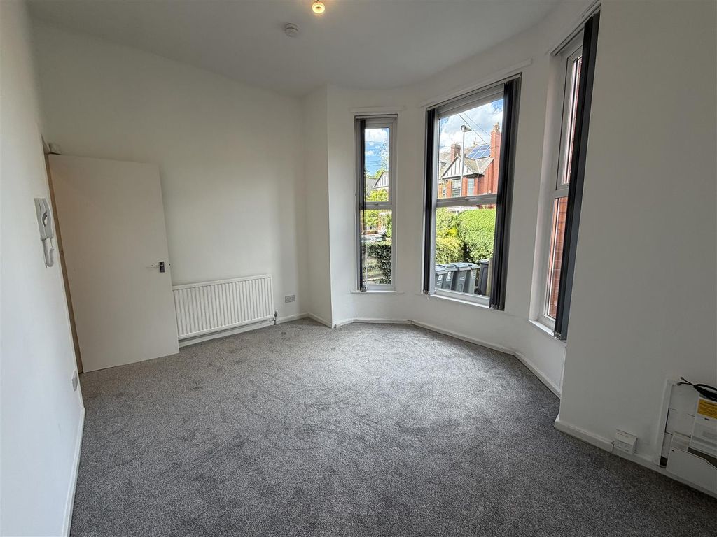 Property photo 3 of 17 20260420_111157558_Ios.Jpg