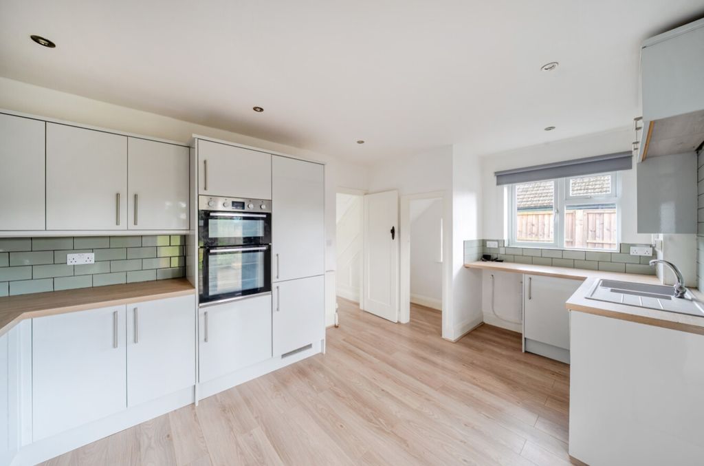 Property photo 3 of 23 1471300-9-6A1Eecab2A5d0