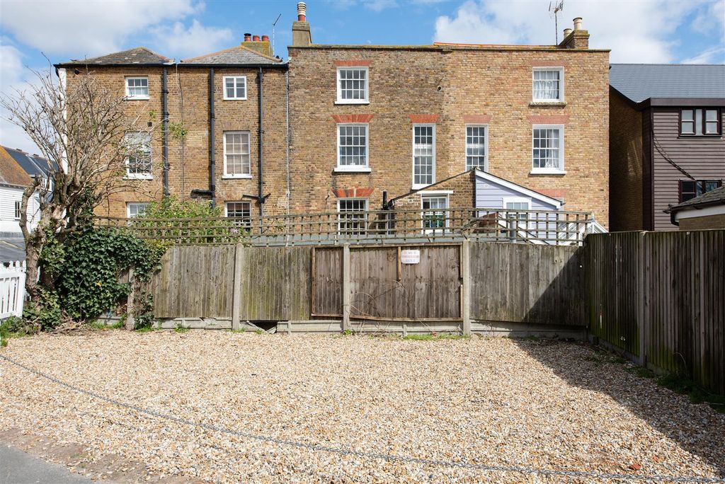 Property photo 1 of 4 Island Wall, Whitstable