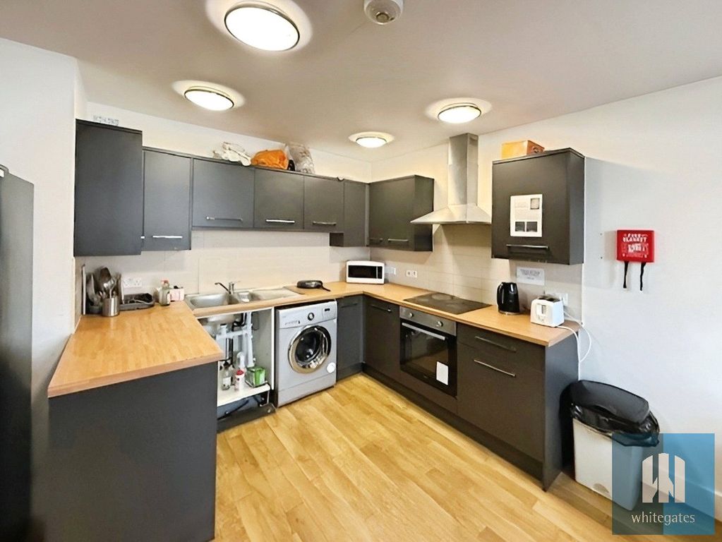 Property photo 3 of 6 Picture No. 12