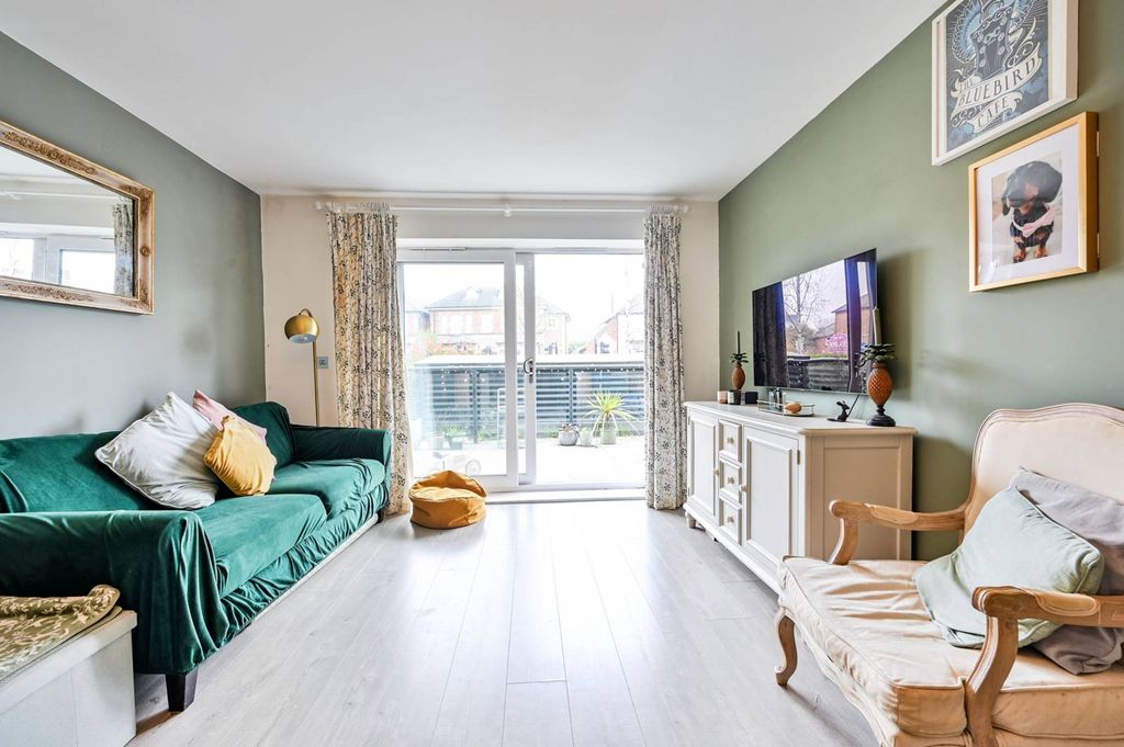 Property photo 1 of 15