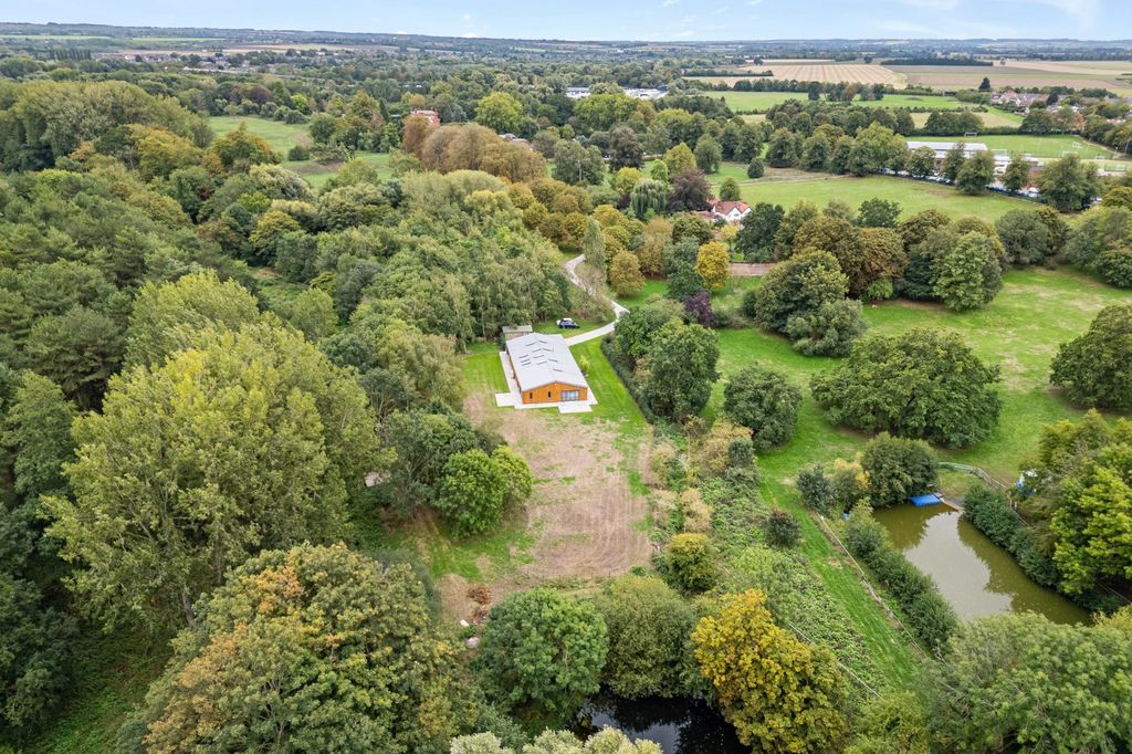 Property photo 2 of 28 Aerial