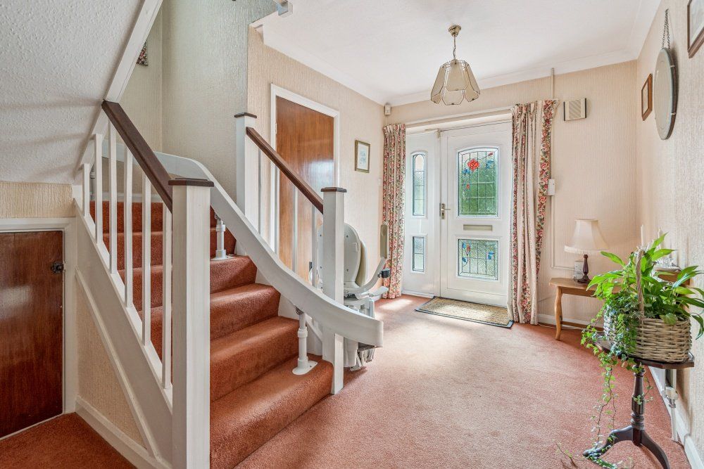 Property photo 2 of 17 Hallway