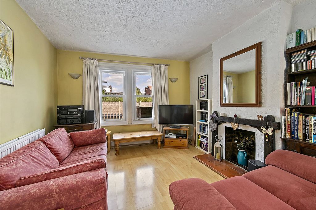 Property photo 3 of 11 Picture No. 13