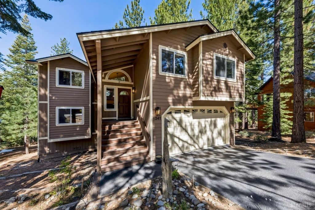 Property photo 1 of 30