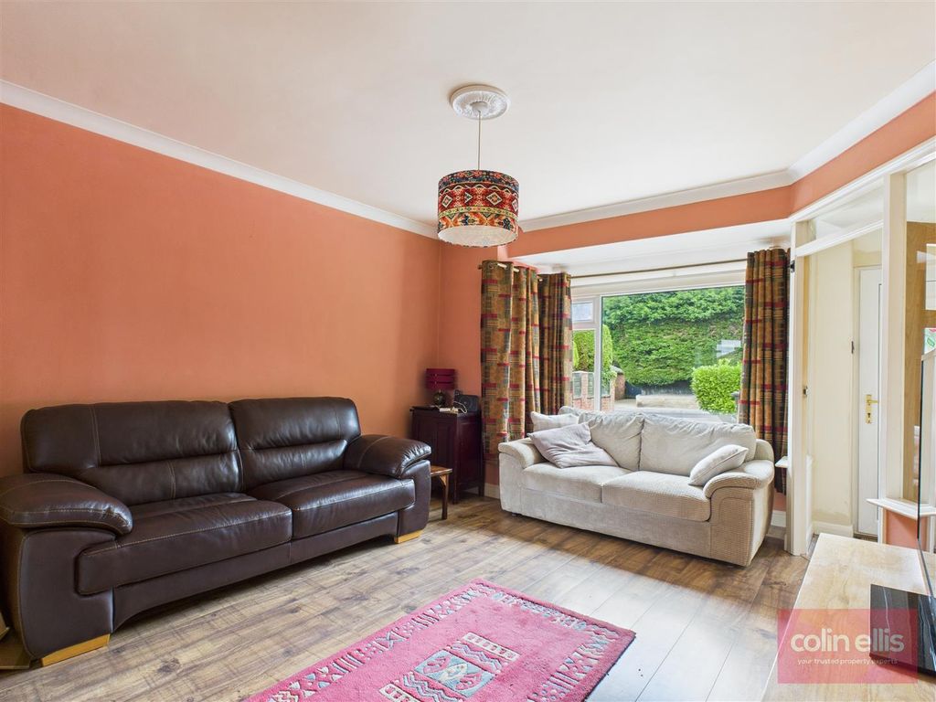 Property photo 3 of 12 Cam05075G0-Pr0196-Still004.Jpg