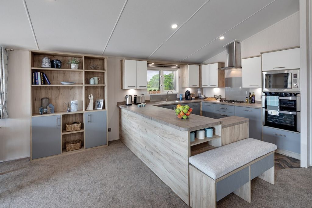 Property photo 1 of 4 Juliots Well Lodge Retreat- Willerby-Clearwater-119000