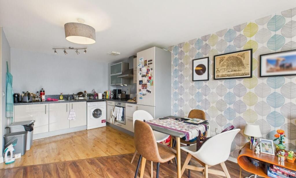 Property photo 3 of 9