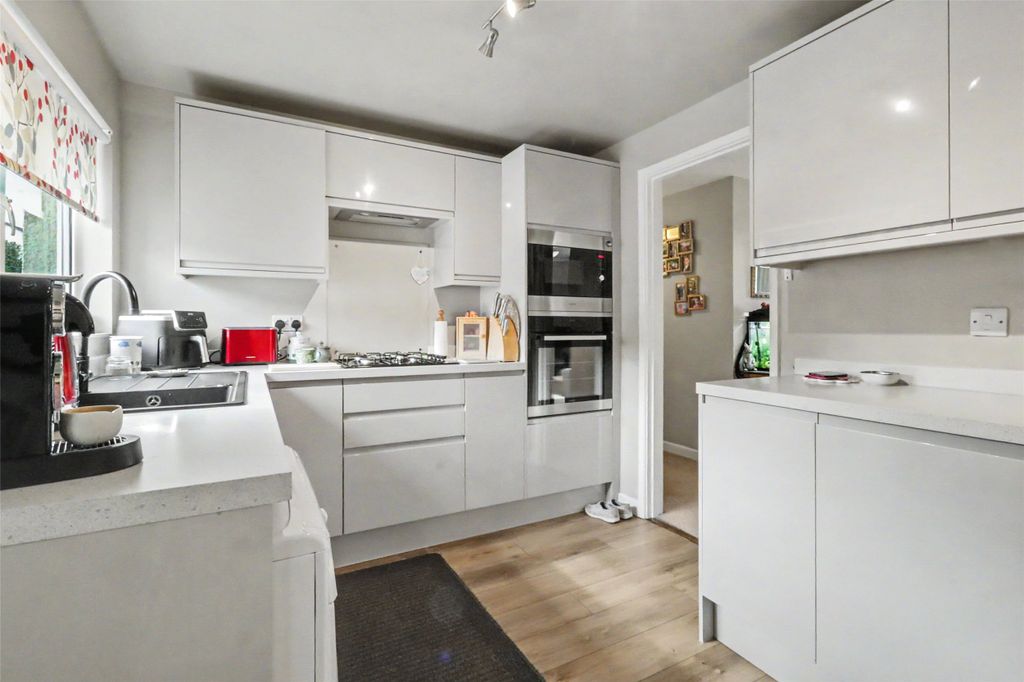 Property photo 3 of 25 3 - Picture No. 13