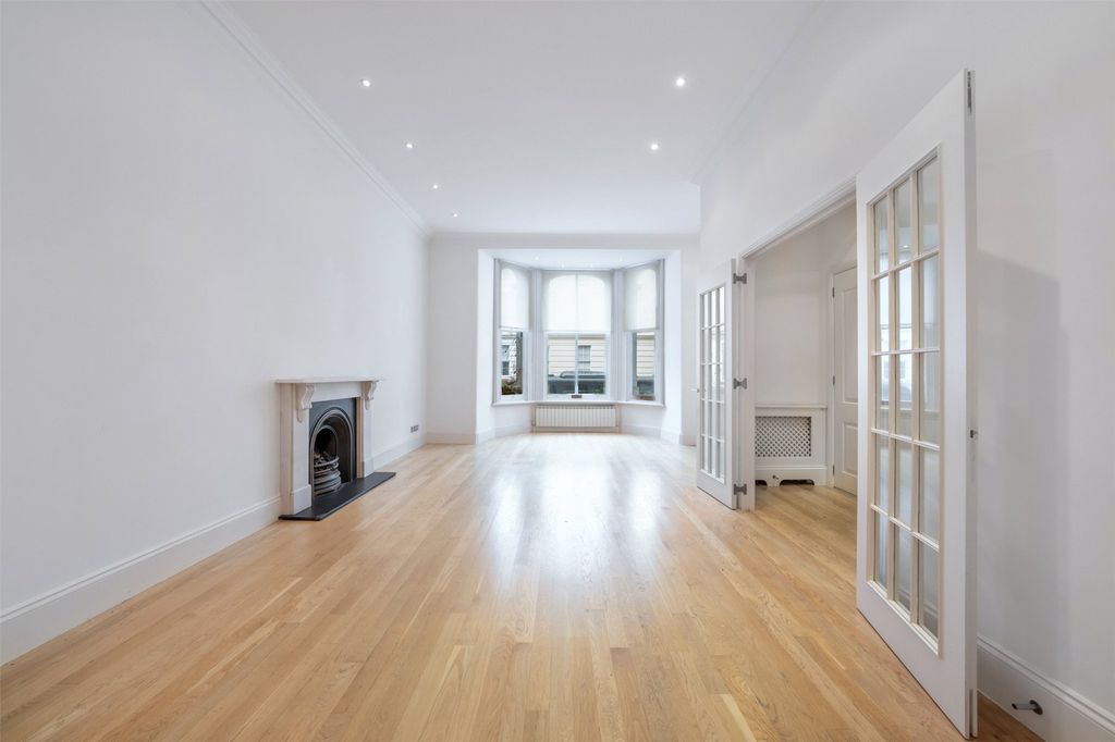 Property photo 2 of 18 Picture No. 04