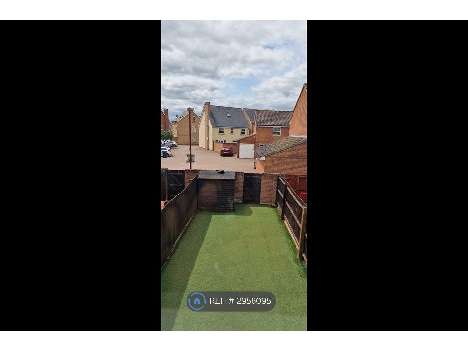 Property photo 3 of 24 Back Garden