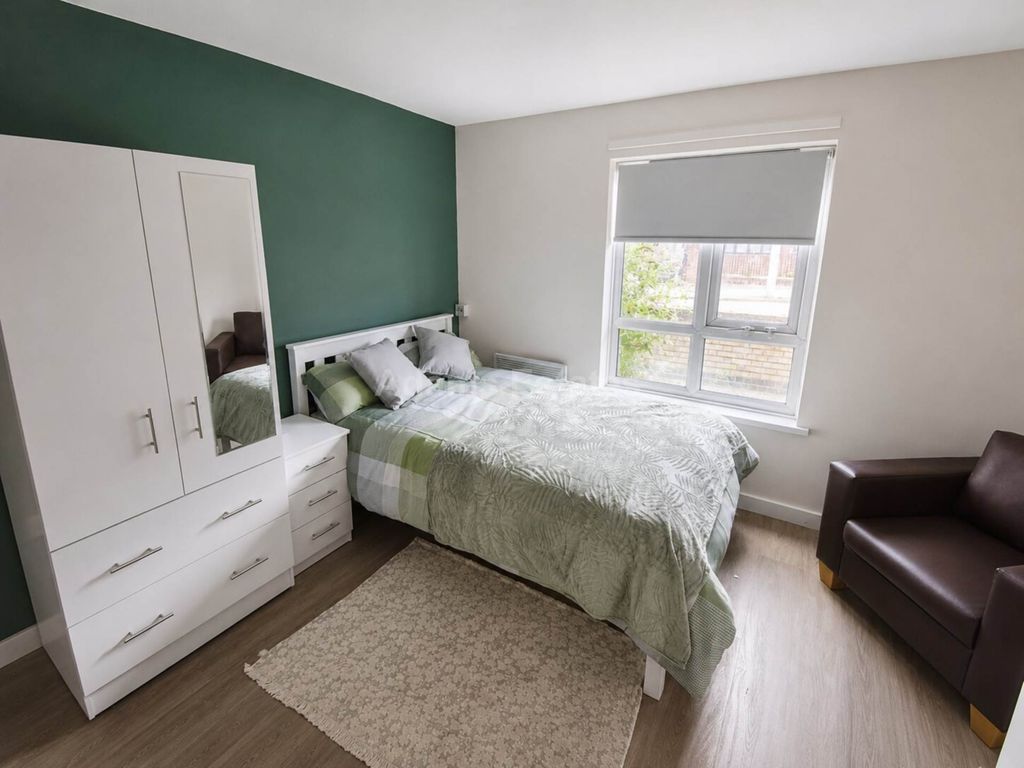 Property photo 1 of 5