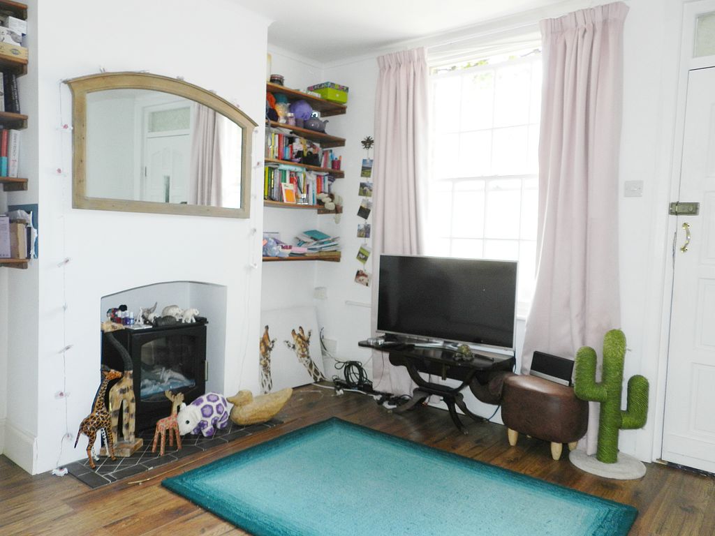 Property photo 2 of 9