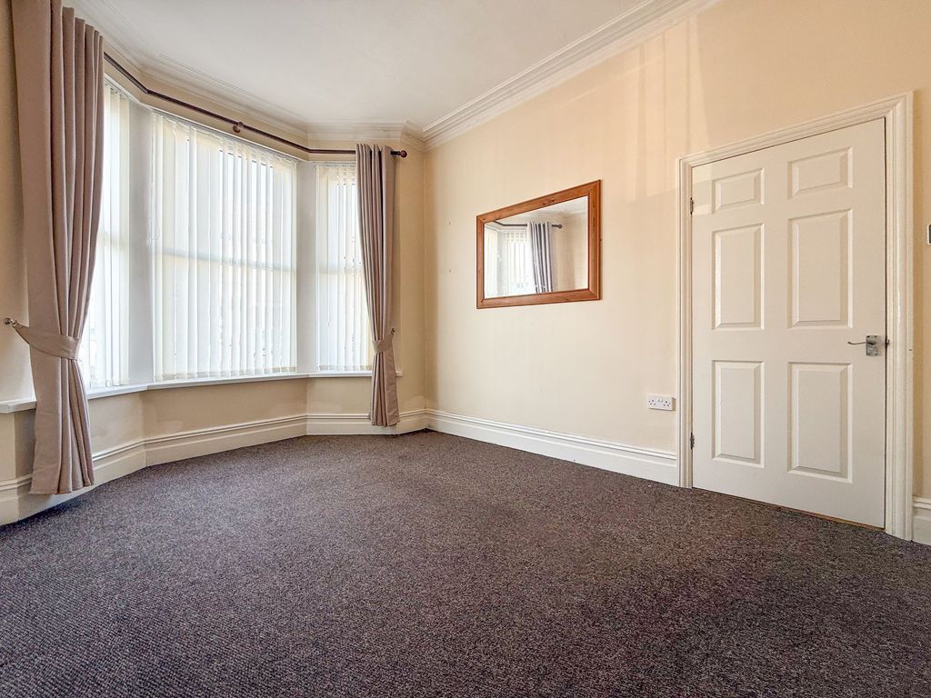 Property photo 3 of 26