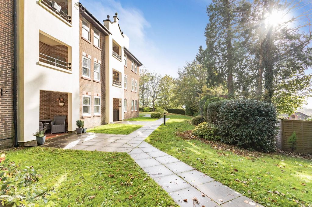 Additional image 13 of 2 bed flat for saleFairfield Road, East Grinstead RH19