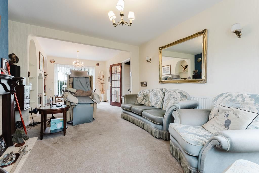 Property photo 2 of 20 21 Thomas Road, Kettering-11.Jpg