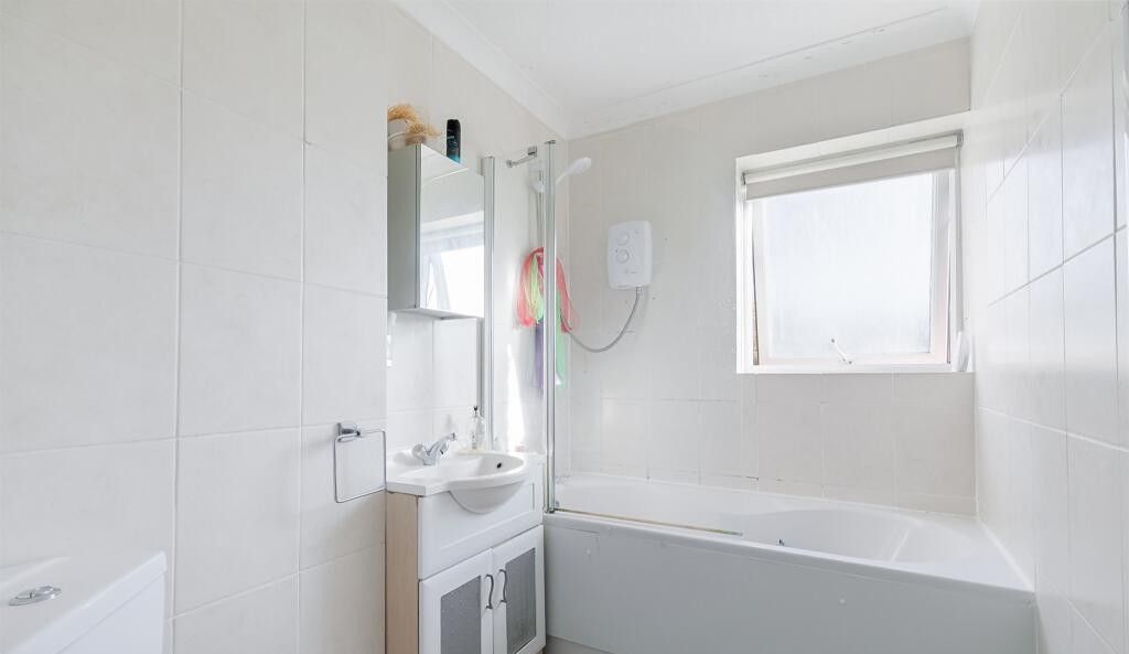 Property photo 3 of 9 1929_San107884_Img_02_0000