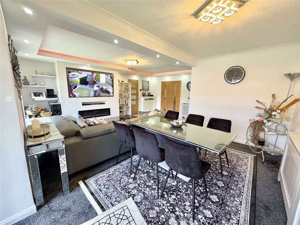 Property photo 3 of 23 Picture No. 21