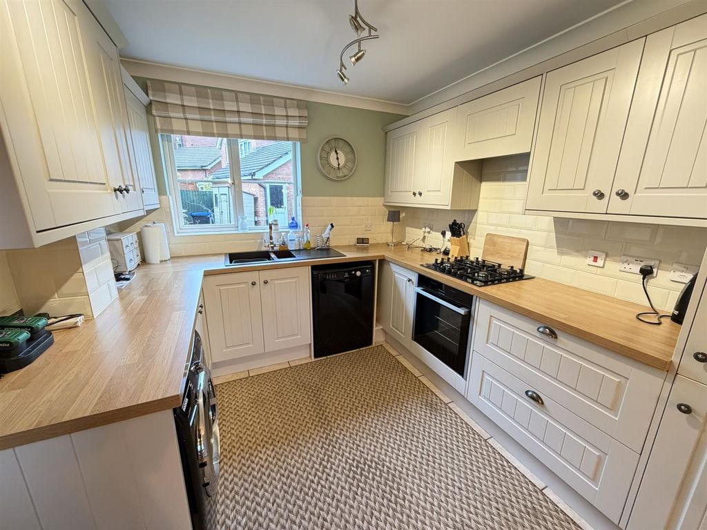 Property photo 2 of 16 Img_1476.Jpeg