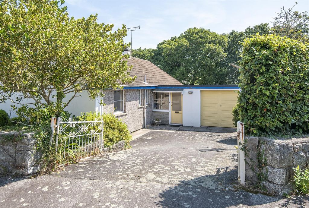 Property photo 2 of 19