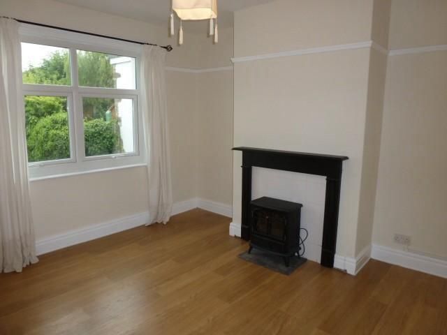 Property photo 3 of 8 Dining Room