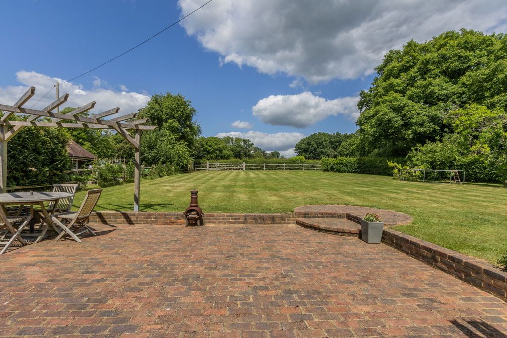 Property photo 2 of 18