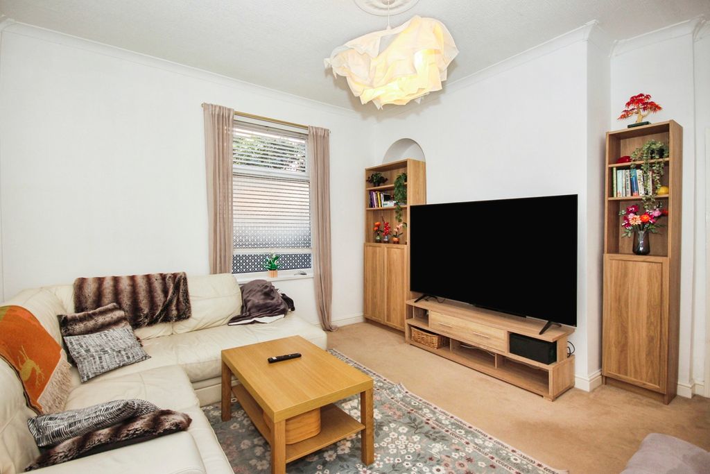 Property photo 2 of 14 Pbox-Img.Jpg