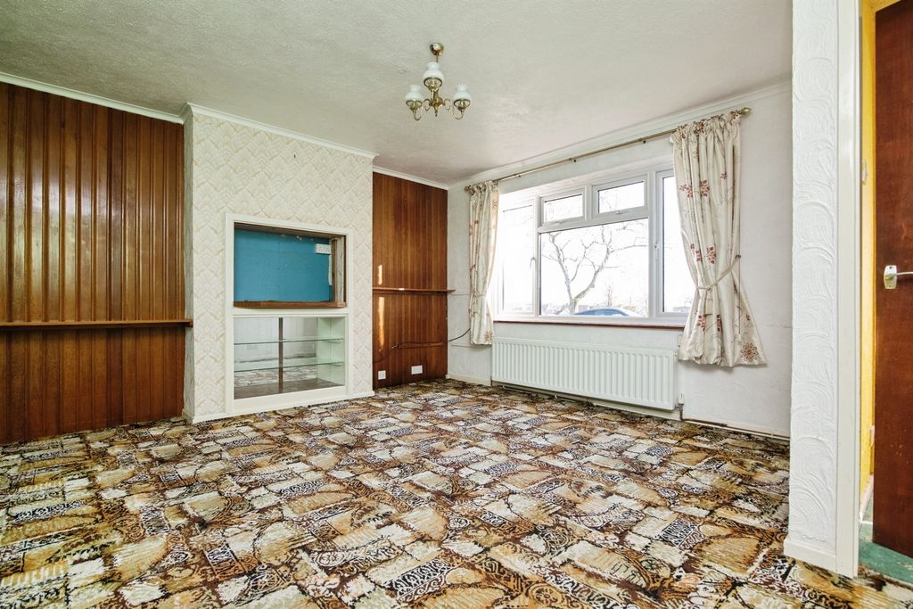 Property photo 2 of 14