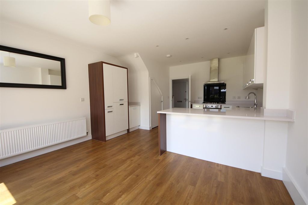 Property photo 3 of 18 Img_6860.Jpg