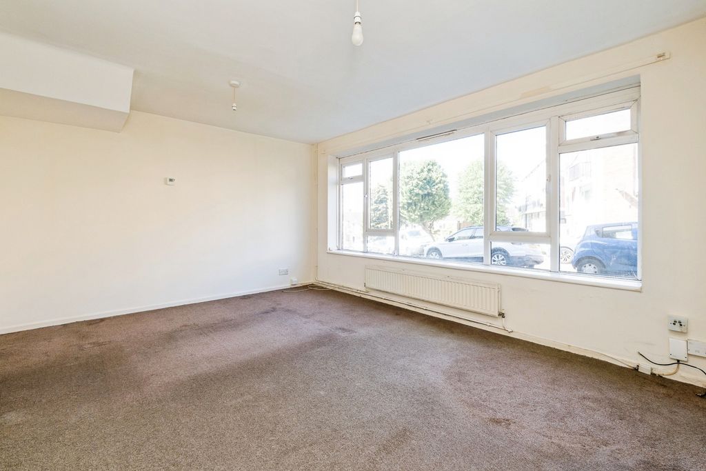 Property photo 2 of 20 Pbox-Img.Jpg