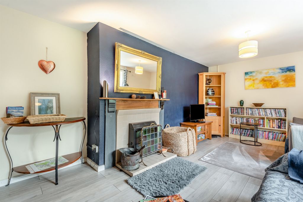 Property photo 3 of 19