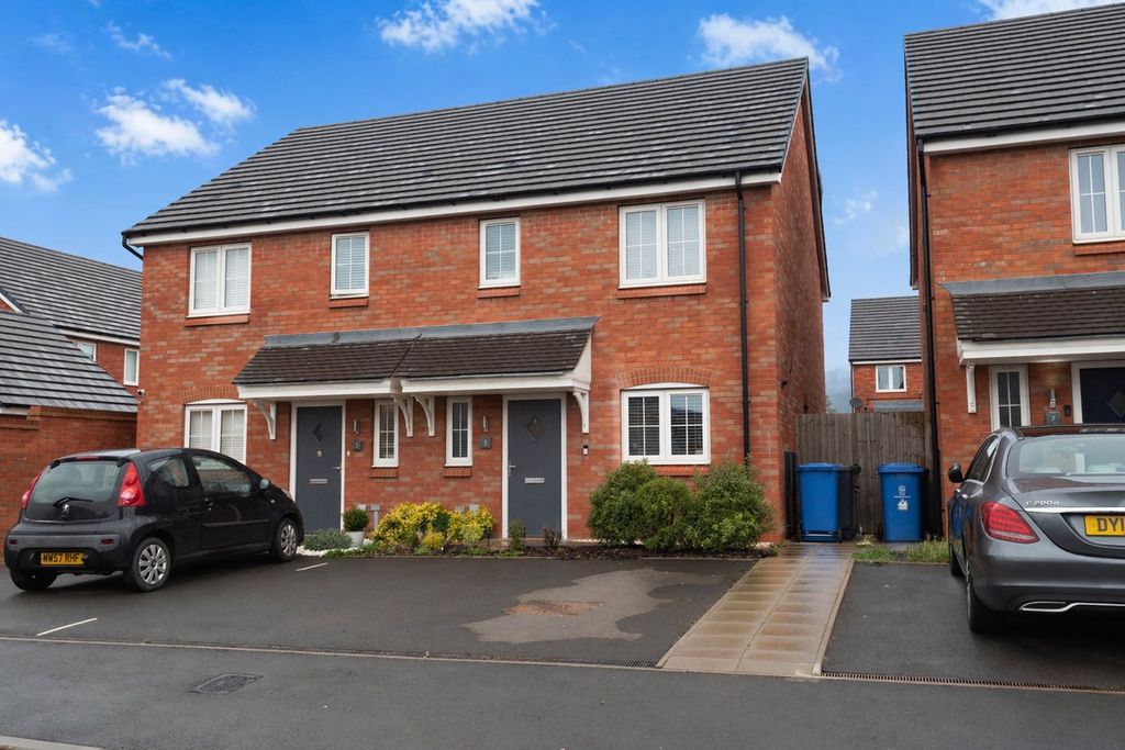 Property photo 3 of 19