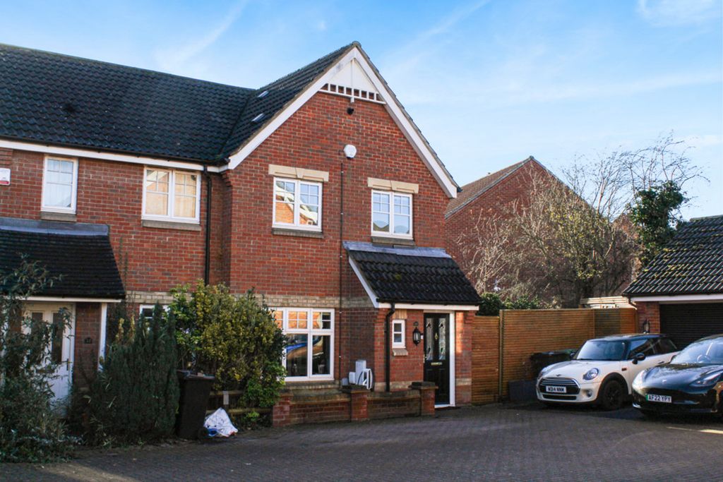 Property photo 1 of 18