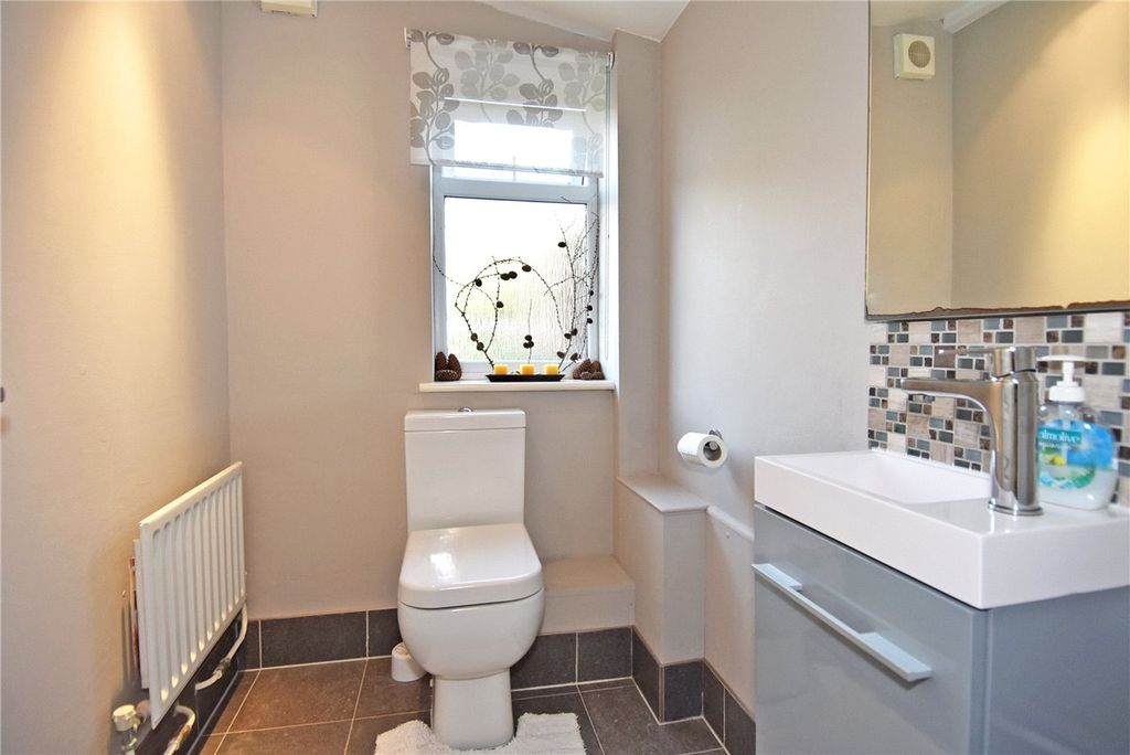 Property photo 3 of 16 Picture No. 25