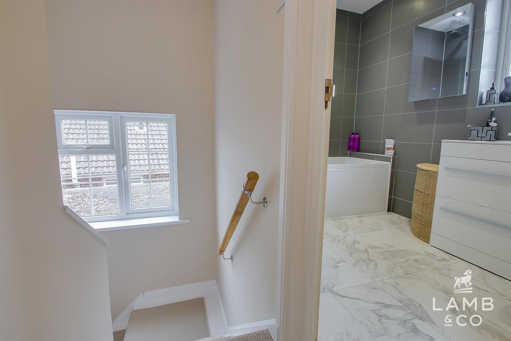 Additional image 13 of 3 bed detached house for saleCrome Road, Clacton-On-Sea CO16