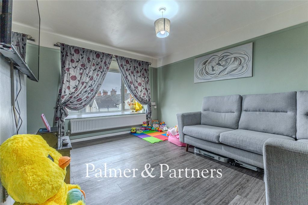 Property photo 2 of 10 Picture No. 03