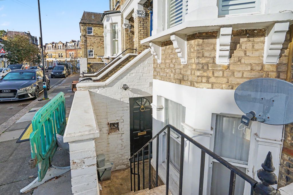 Property photo 3 of 14 29A Parkville Road, London, Sw6 7Da
