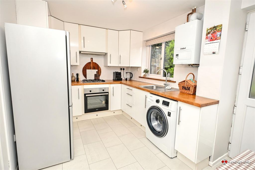 Property photo 2 of 17 Kitchen/Dining Room