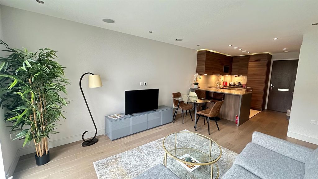 Property photo 2 of 7 Counter House, Open Plan Living Area, Eden Harper