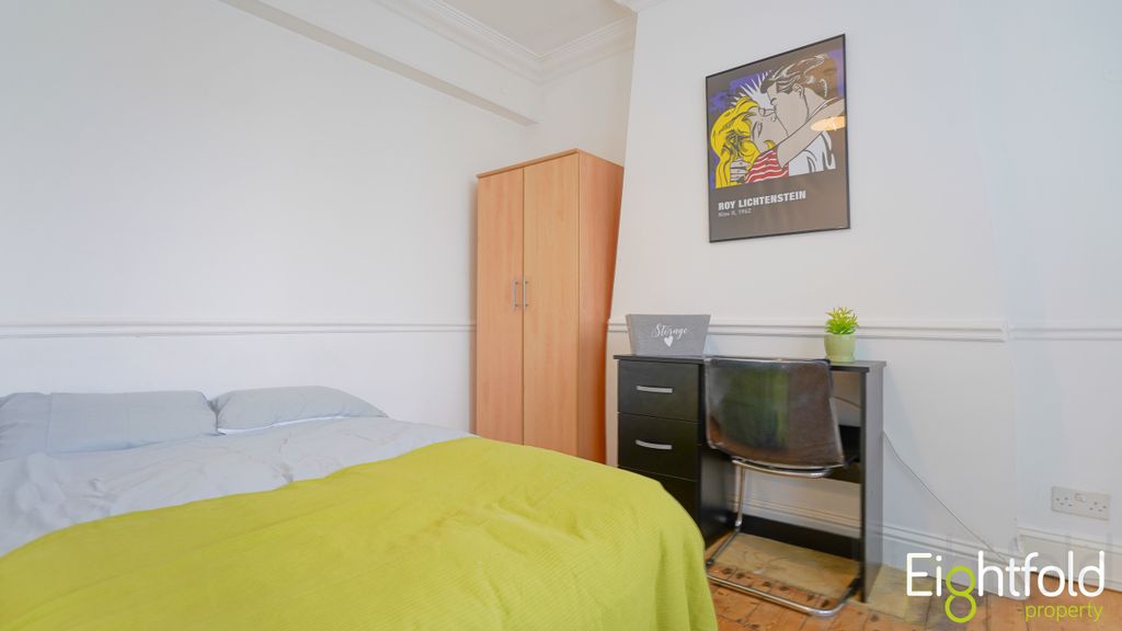 Property photo 2 of 15 Image