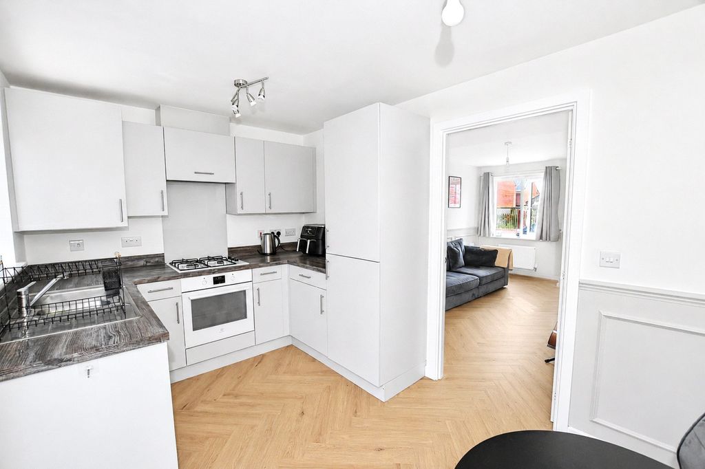 Property photo 3 of 13 Picture No. 02