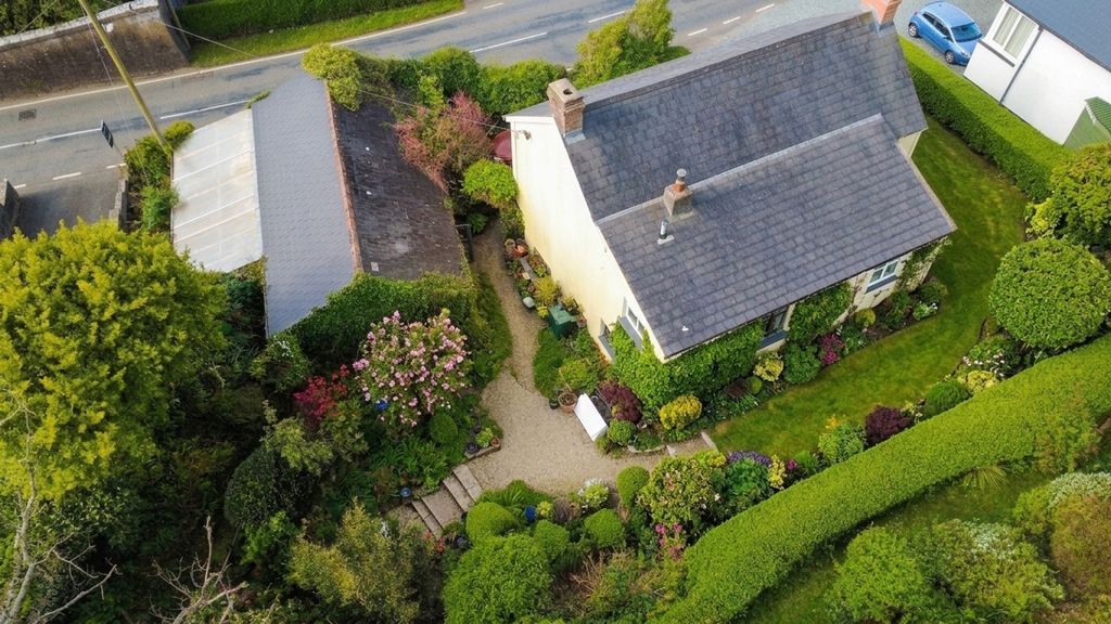 Property photo 3 of 56