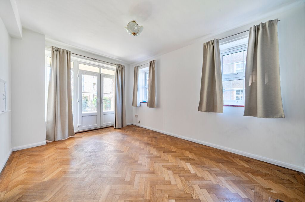 Property photo 3 of 12 Reception Room