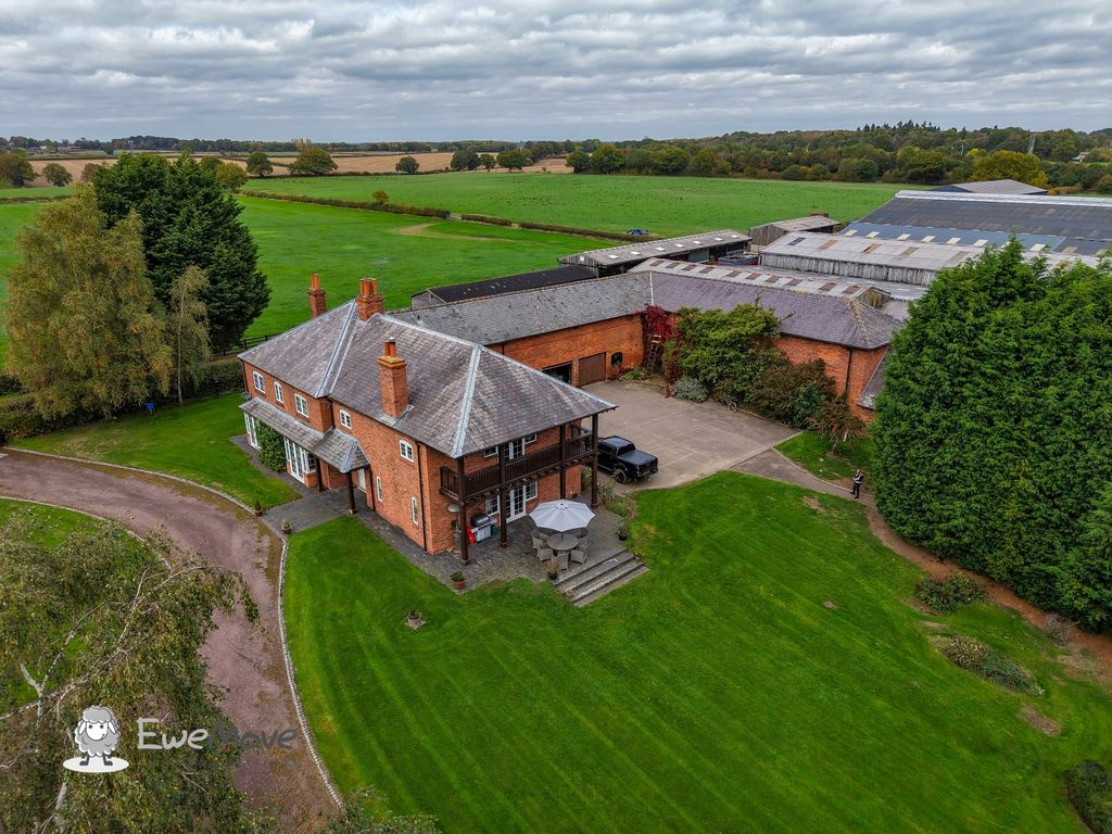 Property photo 2 of 36 Elavated 1