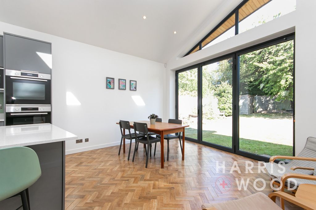 Property photo 2 of 43 4396772