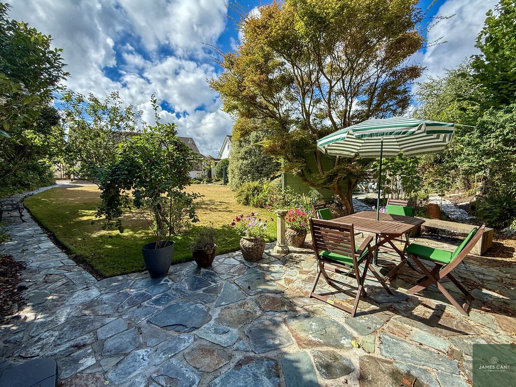 Property photo 3 of 24